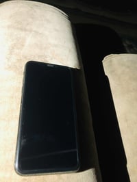 شباب ايفون اكس نظيف شوفه العين 100 وبي مجال الاستفسار على هذا الرقم ات...