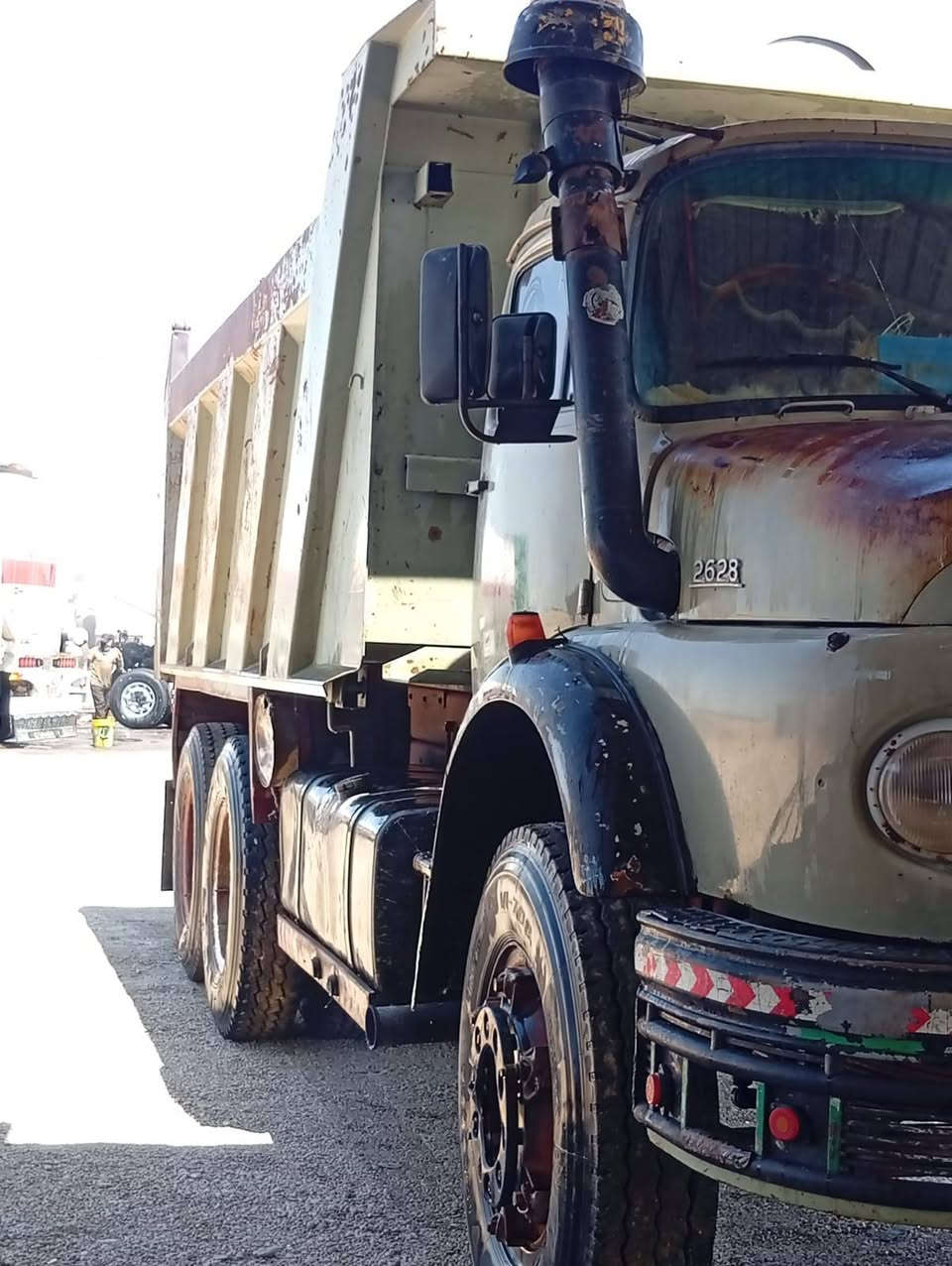 اقچم 82 سوبر لاتنقيص ولاتبخير گير جديد مجموعه جيف  بدي عمل تخم تاير جاهزه للشغل السعر ٤٧ وبيها  مجال العنوان الرمادي ***********
