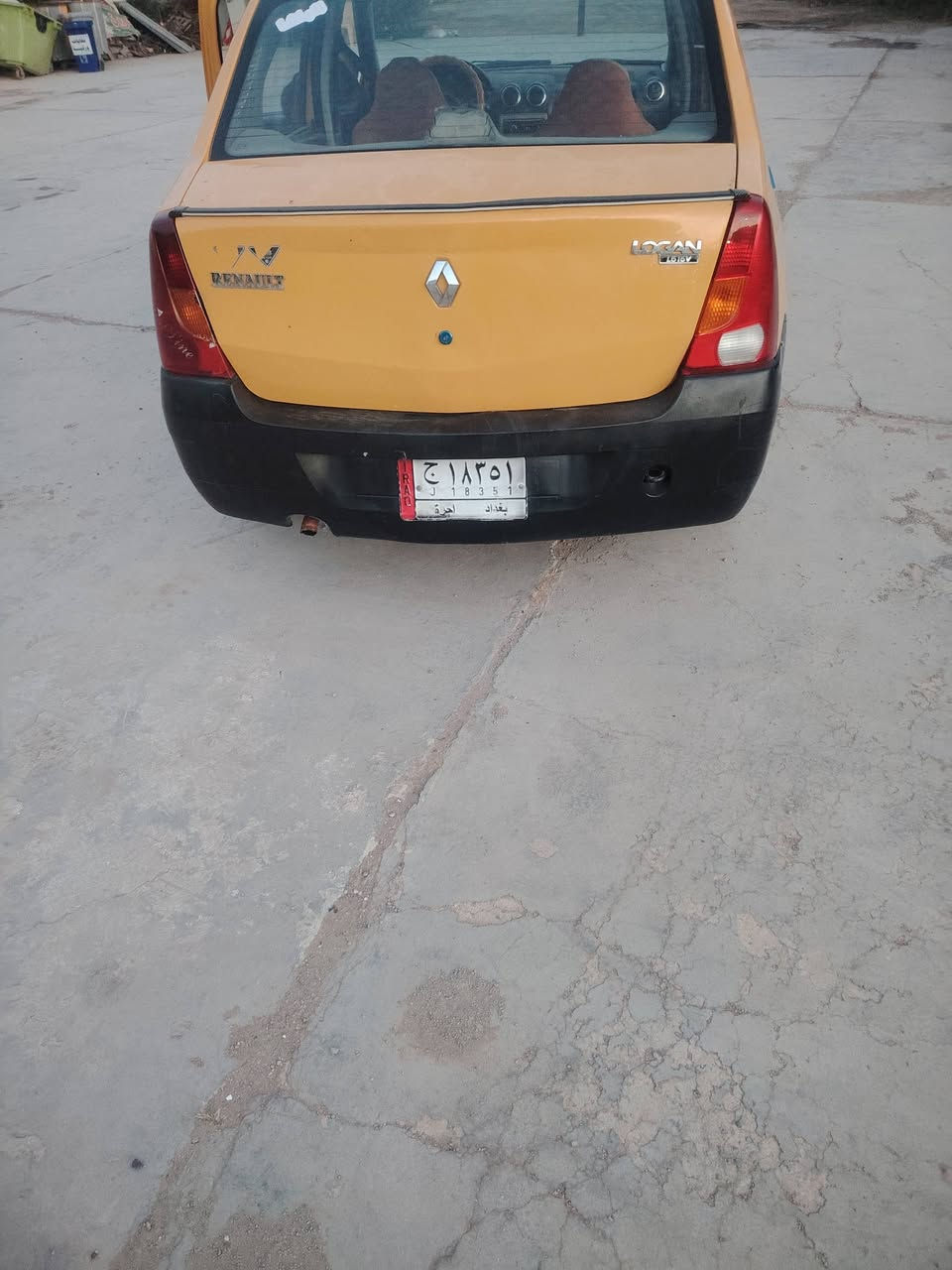 السلام عليكم سياره رينو للبيع سياره جاهزه واي نقص ما بيها ماكينه وقير مقفولات حداديه جديده غرفه جديده سنويه ل 27 تحويل مباشر السعر 30 وبيها مجال مكان السياره بغداد الشراي ينتصر وبخير ويتدلل سياره تبريده ما يشتغل منظومه جديده بس الفان واقف بيها رقم تاير جديد سياره مال شغل ما كذب عليها ولا الف ***********
