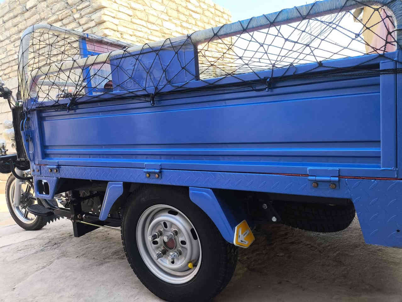 سلام عليكم ستوته للبيع موديل 2023 طالعه ب2024
اوراق اصوليه ستوته مكفوله كفاله عامه السعر مليونين 450 وبيه مجال قليل حق الجيه ***********
