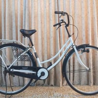 بايسكل بناتي • ٢٧ انش • نظيف ٩٥٪