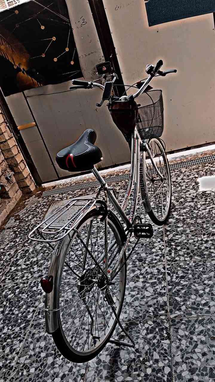 بايسكل نوع بناتي للبيع مستعمل
حجم 26 ياباني اللون رصاصي 
نضيف السعر 60 وبيه مجال 
المكان /بغداد شهداء البياع
للاتصال/***********واتساب
