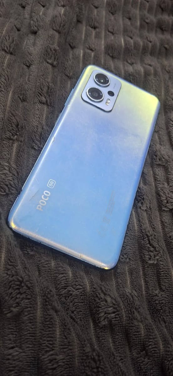 سلام عليكم POCO X4 GT بلادي فقط الكلاس مفطر ذاكره 256 عشواعيه 8 دبل سيمكارت ببجي90فريم لبيع او مراوس بس بايفون فقط مكاني فلوجه شهداء لتواصل ***********
