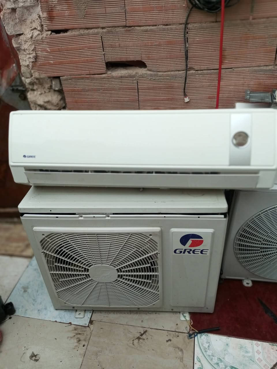 سبالت جداريه توسوت ولثاني اكري ولثالث LGشركه بدون تصليح شرط الضمان العموان نجف الاستفسار بي وتساب ***********
