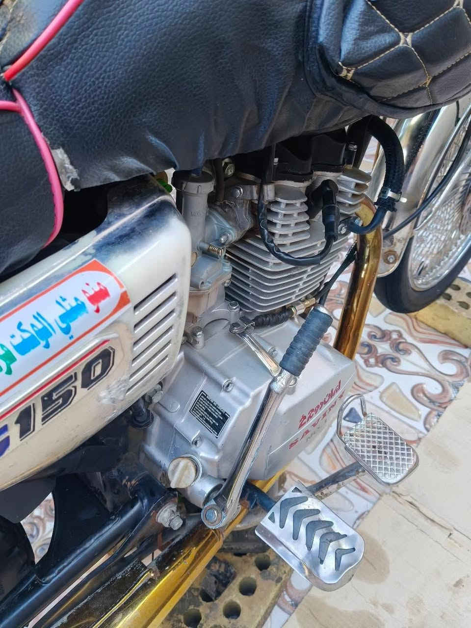 السلام عليكم دراجه سيفان موديل 22 اوراق كامله زوج تاير دبلات جدد ختم نكره سلف مكينه ناعمه جنطه وياها مكاني بعقوبه سعر ٤٠٠ وبيها مجال ***********
