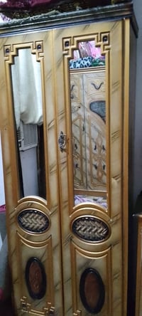 غرفه اخشاب • عراقية • نظيفة