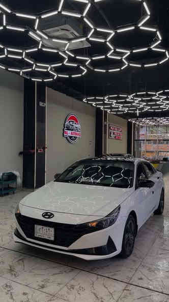 السلام عليكم 
النترا 2023 للبيع مكينة ١٦٠٠ خليجي كوريه اصل مو صيني
كير At 
رقم بغداد بأسمي تحويل ثاني يوم 
المواصفات
شاشه وكامره دواره 
سلايد 
تحكمات ستيرن جهتين 
مانع انزلاق 
3 وضعيات قياده 
وباقي المواصفات العاديه
سياره على ايدي من الشركه لليوم ماشيه ٦٧ الف كيلو حقيقي قابل للزياده
السياره مكفوله من الصبغ والبارد 
بيها رصعات خفيفه وبيها طخه جوه قبغ البانزين ممصلحه هم خفيفه وشخط بالباب خفيف
مكاني بغداد الغزاليه والسعر ١٥٨ ورقه وبيها مجال بسيط
رقم ***********
