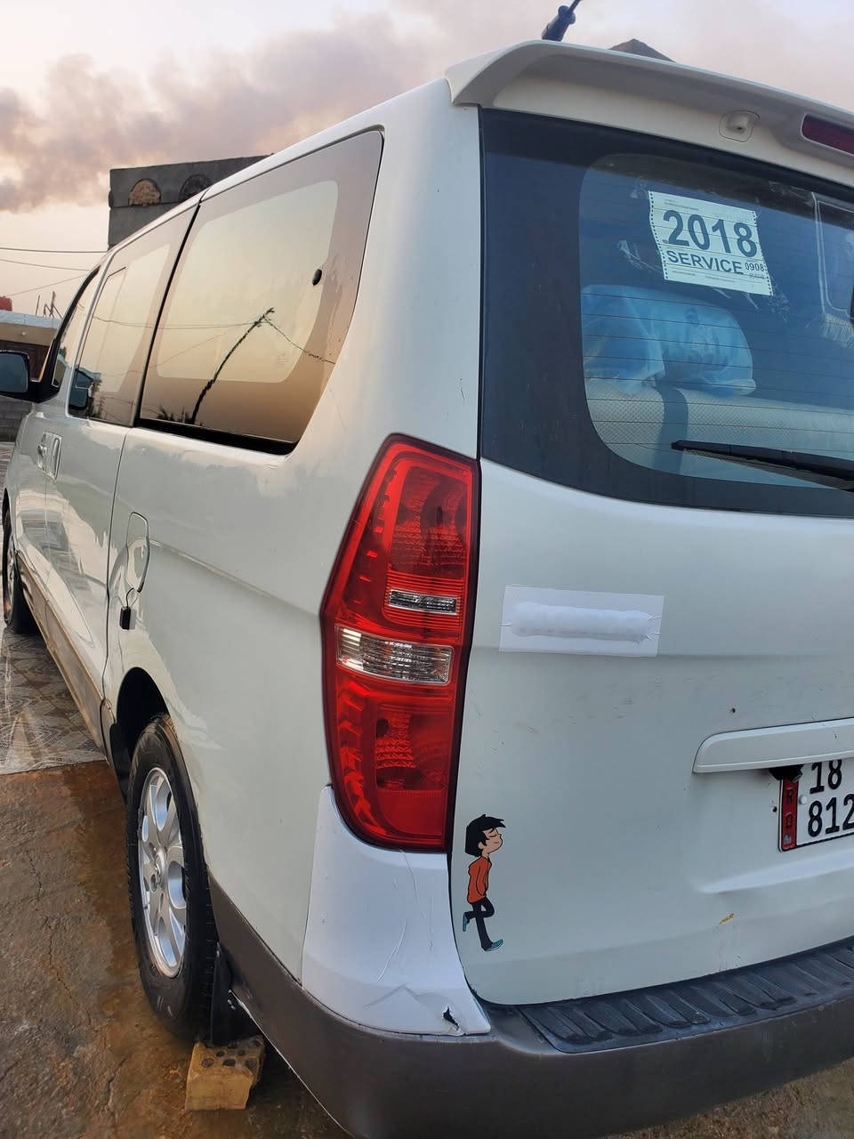 اسلام  عليكم  سياره ستاركس للبيع
2009 محور مسكر 12 قبق اسود كفاله عامه 
شرط محرك كير حداديه 100% تخم تاير 
المكان واسط الزبيديه 
الاتصال ***********
