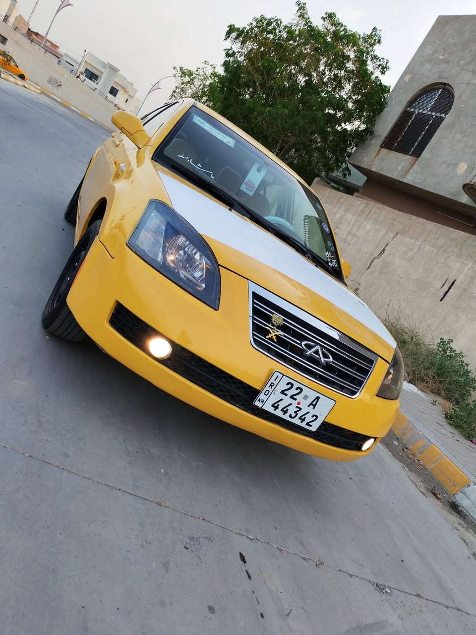 سلام عليكم 
للبيع شيري A5 موديل 2013
لونه اصفر ( خصوصي )
بلادي على وضع شركة
سيارة ماشي قليل مواصفاته معروفه ، ABC , تبريد ثلج ، تدفئة ، داخل بيجي وفورميكه ،  قفل مركزي وكونترول , جام كهربائي ، كير عادي (مرغوب ) مرايا جانبيه كهربائي ، تبريد مركزي ، بلاجكتور ، سيارة فقط بيه شبر صبغ بلباب خلفي بدون تبديل بدون ضربه ، بدون حالوب ، طخم ايطارات لوك ، بيه بطاقة بنزين ، صدر امامي وخلفي لوك ، محرك 1,5 بلادي لاصرف ولا بخار ولا صوت ، رقم أربيل الدولي سنويه جديد لحد 2030‪ شرط تحويل عنوان سيارة كركوك
سعر / 55 / ورقه بيه مجال بسيط
***********
