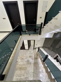 بيت للبيع مساحة 200 متر بناء بتصميم هندسي رائع الموقع حي الزهراء قرب م...