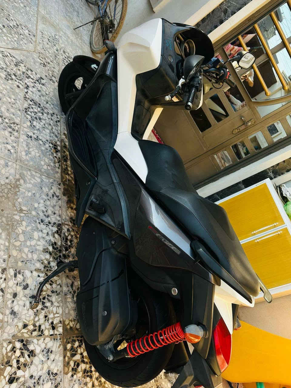 فورزا فاز011  S
انتبه S مو عادي 
كير 7 نمر وتحويلات ودكمه سبورت 
اليدور  دراجة اعتمادية ومابيها عطل 

بانزين كله محسن احمر 

⭕️رمبه وجديده شرط مملعوب بيها 
 
 ⭕️ ماشية 16 حقيقي شرط الفحص 
⭕️زعانف جانبية اني شادهن  
⭕️ تايرات خلفي امامي جدد البارحة شادهن + ادامة عامة للدراجة + دهن امزويل وفلتر جديد 

⭕️الدراجة كلش جديدة حتى كتلوكاتها وياها 

⭕️مكينه  ممفتوحه  / كلجات كفاله جويتر جيب فيترك وتعال افحص على راحتك 

⭕️لون ابيض صدفي   / نضافه٩٠٪؜

⭕️شلعه معدل قويه / كهربائيات كلها شغال / تراي يخبل ونعومه فول 

⭕️ملاحضه : دراجه حلوه ونضيفه وشرط احلى من الصور  ومداريها جيب  فيتر وتعال كلبها على راحتك 

سعرها  14 وبيها مجال حك جيه
شراي وفلوسك جاهزه اتصل وتعال وبيك خير ودلل 
⭕️مكاني بغداد الزعفرانيه 

مامتوفر علفيس مكلف بلنشر 
للاستفسار  : هـ ***********
***********
