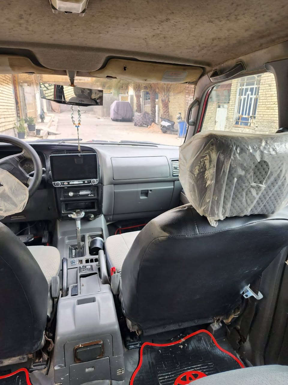 السلام عليكم ازوزه للبيع موديل1995 مكينه وكير ملكه 3000 تبريد مايشتغل رقم اربيل انكليزي تخم تاير مكينه وكير جدد حداديه80/100 السعر55وبيها مجال او مراوس حسب القناعه الرقم ***********سجاد اتصال او واتساب عنوان السياره بغداد مدينه الصدر
