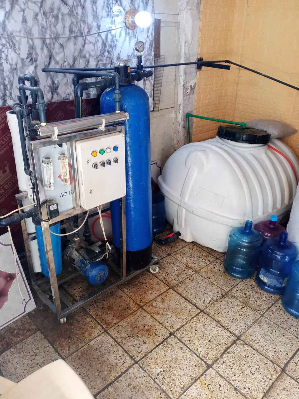 السلام عليكم محل كامل للبيع
محطة ام 250.  اخت الجديدة جاهزة من كلشي ممبرين جديد بل باكيت.  مستخدمة شهرين بس. ..

مع تانكيات ام 1000 عدد 2 

بسعر مناسب جدا..

 مكاني بغداد الكرادة..

***********
