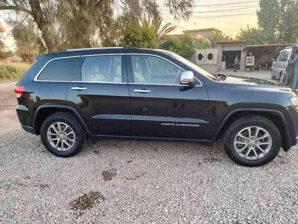 السلام عليكم 
للبيع جيب لاريدو موديل 2015 مكينة 3600 وارد أمريكي فول مواصفات لمتد (ضرر جاملغ وبنيد وجاملغ ثاني كلير) صور السونار ورقم الشاصي بالمنشور.
المواصفات //
فتحة @@ داخل بيجي @@ بصمة تشغيل وأبواب @@ جنطة كهرباء @@ لايتات أمامية لد وزنون@@ كشنات جلد تدفئة تبريد @@ كشن كهرباء @@ اشاير بالمري@@ شاشة كبيرة @@
السيارة جديدة جدأ وجاهزة من كلشي مابيه اي نقص. 
رقم بغداد بأسمي تحويل مباشر سنوية لغاية 2028
السعر 176$ وبيه مجال للاتصال ***********
