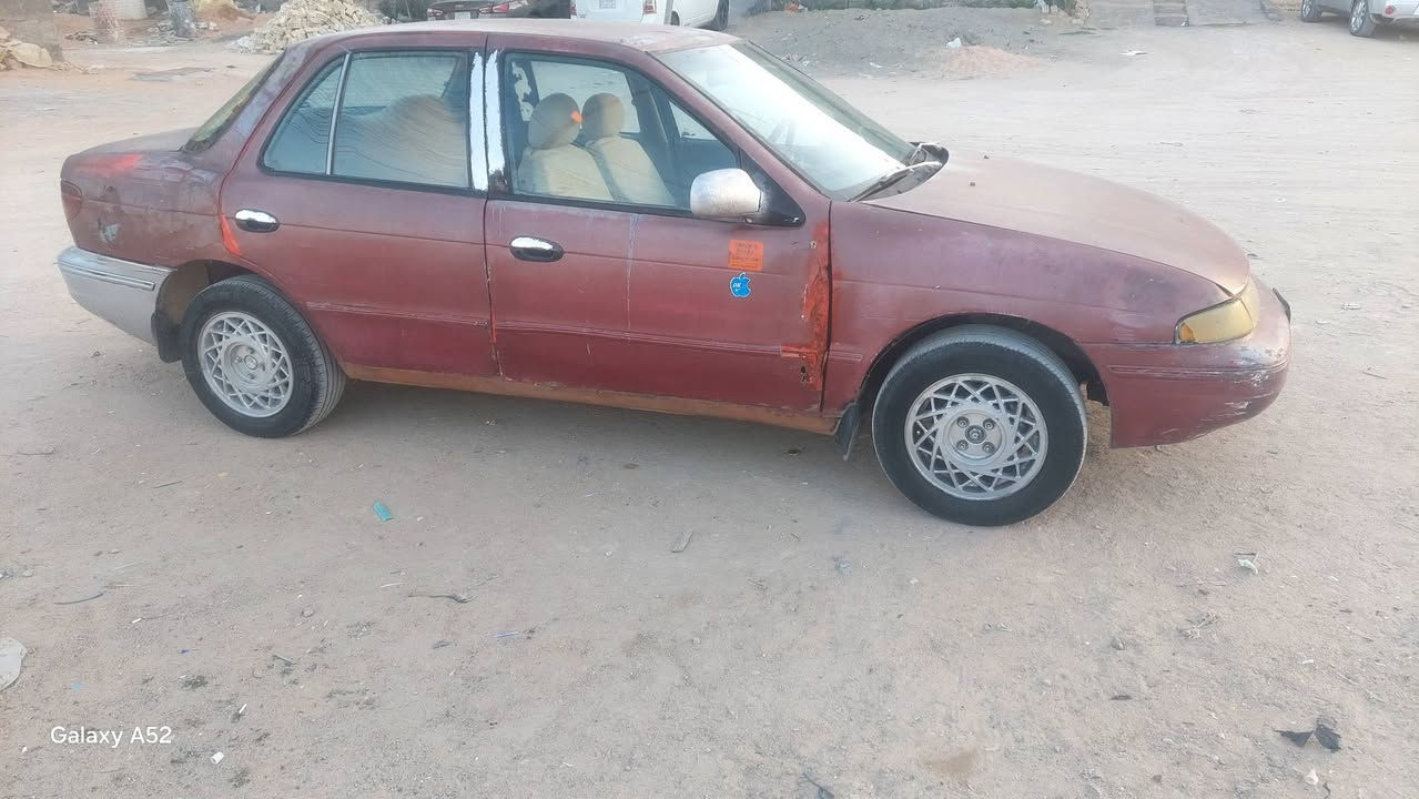 السلام عليكم للبيع كيا سيفيا موديل ٩٣ حائز ثالث بدون تحويل مكينه نضيفه جدا كير نمره ثانيه مره تجي ومره متجي حداديه حلوه تخم تاير جديد كهربائيات كامله وعضمتها كدامك بالفديو السعر ١٣وبيها مجال للتواصل ***********موجوده بكربلاء
