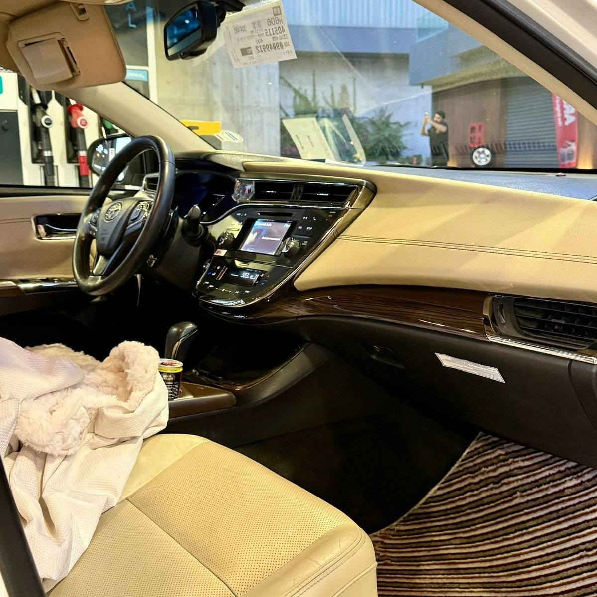 تۆیۆتا ئەڤەلۆن 2013 (٢ ) حاسە برێم خلیجی 
تەنها 107,000 Km ڕۆشتووە
فوول مواسەفات  ‎‏‎بەسمە ، سڵاید ، کوشن سارد و گەرم 
پەردە ‎‏‎٣ مۆد لێخوڕین ( نۆرماڵ ، ئیکۆ ، سپۆرت ) 
دەعامی بۆ دەعامی بە شەرت 
بۆیاخی نیە یەک پەڵە ساردی هەیە 
و‎‏‎سەنەوی تازەیە تا ٢٠٢٨ 
هەردوو بەسمەی لەگەڵە 

سعر : لە کۆمێنت داوای بکە ڕاستەوخۆ بۆت دێت 🤖 

تایە و ویلی تۆیۆ شەریکەی لە سەرە 
بە شەرتی غەرامە و بە ناو کردن 
سەیارەکە هەموو گیانی  بەشەرت 
دەعامی پیشەوە بۆ دەعامی دواوە بەشەرت 
هەموو گیانی لەسەر دەقی بیلادیە  ‎نمونە لە جوانی 

ژمارەی خاوەنەکەی 
***********
وەتسئاپ
