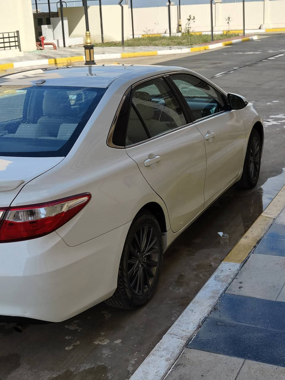 كامري خليجي GL موديل 2016 ماشية 102 بدون ضرر السعر 175 العنوان ديالى بعقوبة ***********
