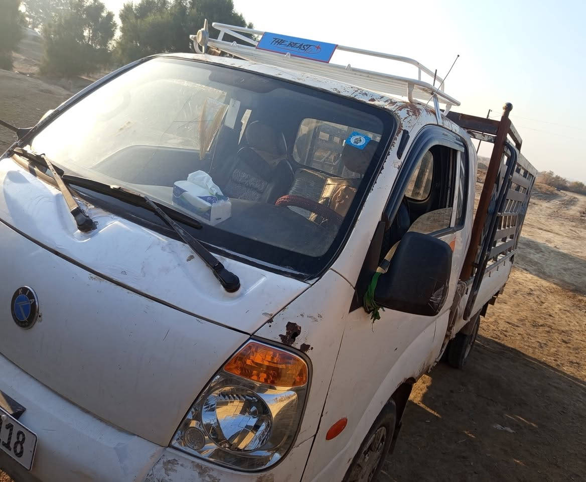 سلام عليكم كيه بومه البيع موديل 2004سياره جاهز من كلشي شاصي ورقم شاصي كفاله مكفولات مكينه توني جفته هيه والبم ونوزل حداديه جديده الوره والكدام كير والكسن مكفولات تايرات تخم كامل 6جدد كهربايات شقاله سنويه 2027توني محوله بسمي سعره 75وبيه مجال ***********مكانه محافضة ديوانيه قضاء الشاميه
