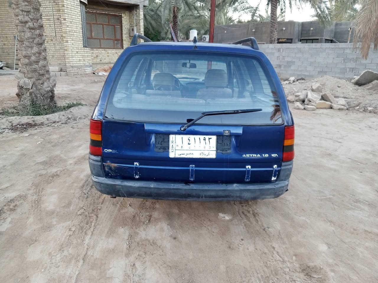 السلام عليكم متاح اوبل استرا موديل 94 السياره عوزه ترتيب شويه السياره بسمي تحويل مباشر السعر ٢٨ وبيها مجال الطيبين *********** مكان كربلاء
