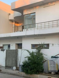 كلار رزگاري • ١٠٠م • بيت نادر