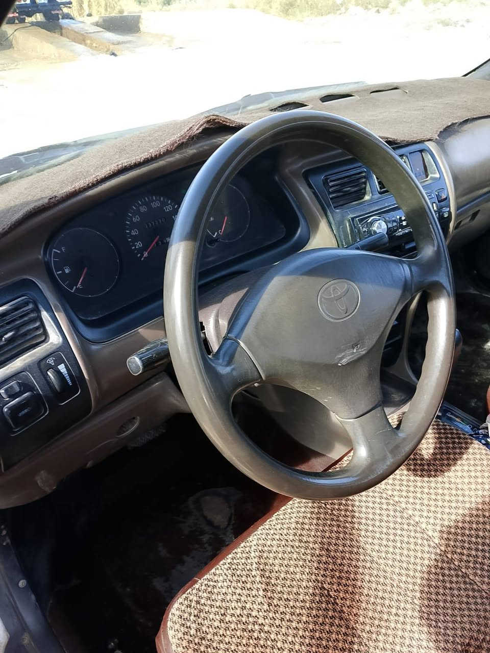 كورلا 93 بغداد  تحويل ثاني يوم السيار بس الباب واضح بالصورة الباقي ابلاد   مكينة 1800 كفالة  صدر كهربائيات كير  تاير  باتري كله جديد مكان كوت السعر  48 بيها مجال للاستفسار اكثر ***********
