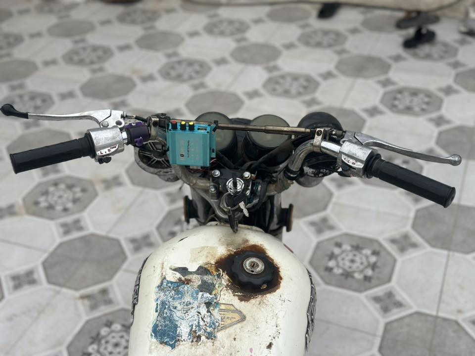 تايكر 2021 للبيع محرك مكفول من الفتح وكلشي كفاله
مكاني دوانيه للتواصل رقمي فقط 

‭0781 227 6638‬
