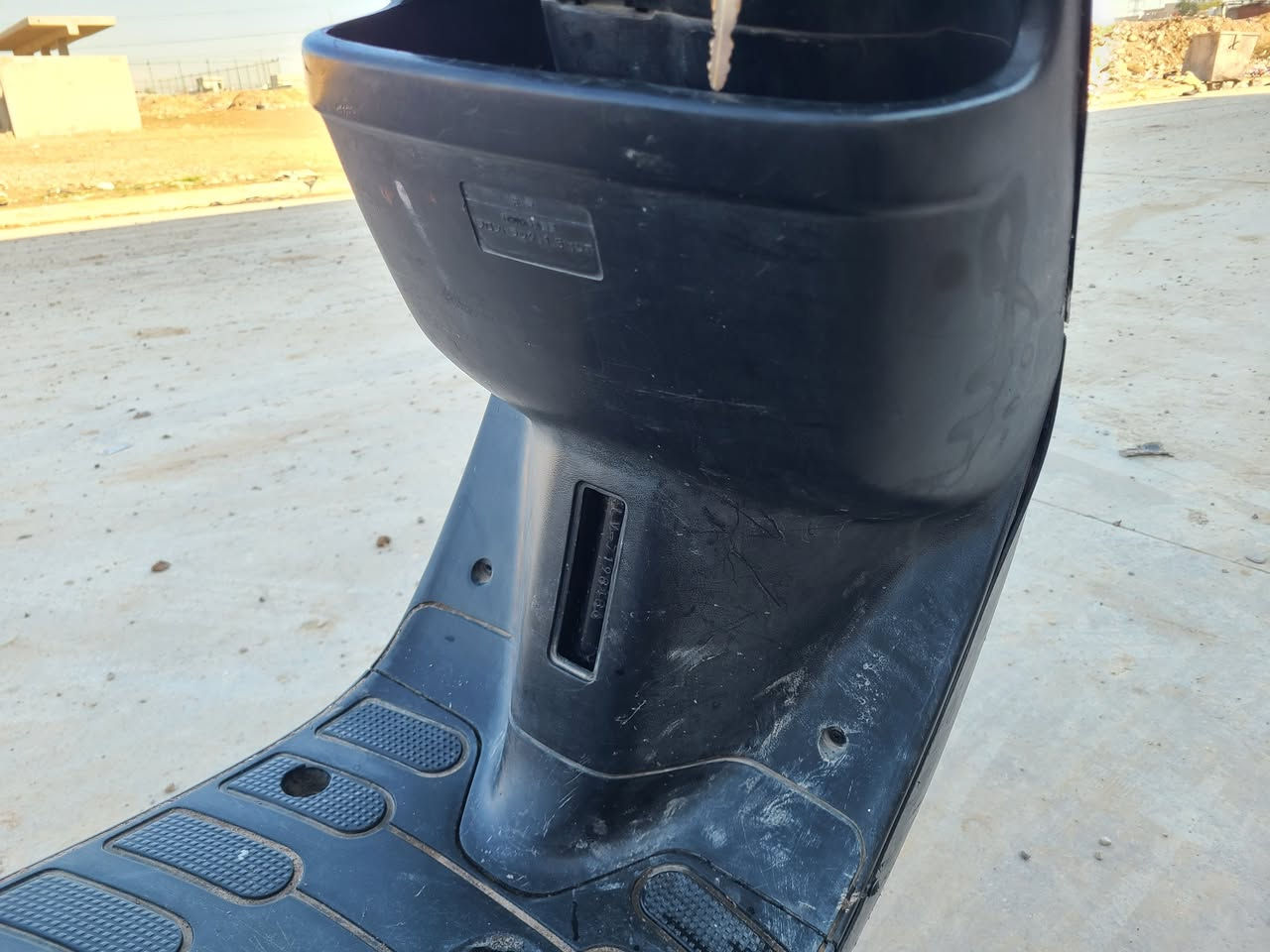 ماطور بوتين
كلو شغال ما عد سلف لهن الباتري ميت 

معمر مر وحد شرط الماطور كلو ابلادي 

حت الصدر الكدام موجود 

تحريكه ومعدل نار شرط يكمز من ايدك 

السعر 230 وبي مجال 

المكان موصل حي الميثاق

الشراي يجي خاص او علئ لا تكتب بل تعليقات افلان سعر اتبيع خابرني ودلل 

الرقم***********
