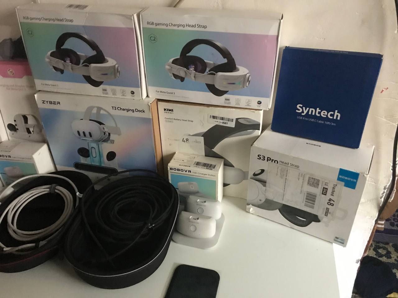 ملحقات vr
ستراب S3 pro = ٦٥ الف

سترابات كويست 3&3s = اسعار من ١٥ إلى ٢٥

قواعد شحن كويست 3 = متوفر ب 15 و متوفر ب 30

بطاريات B2 متوافقه مع ستراب M3 pro و M2 pro = سعر بطارية مع قاعدة 15 الف

عدسات حماية ل كويست ٣ طبية = 25

كيبلات PCVR = ال٥ متر ب 25 و ال3 متر ب 20

جنطة كويست 3 = 25 الف

اشتراك العاب 1750 لعبة و برنامج شكو لعبة ب بالك موجوده كلها العاب قوية و مدفوعه ااذ تريد تفاصيل أكثر راسلني 

متوفر توصيل جميع محافضات العراق
***********
