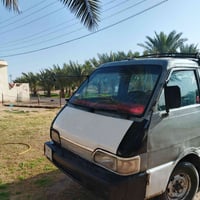 كيا بستا موديل 93سنويه نهايته 27 كير ميكنه اكسن مكفولات حداديه  078125...