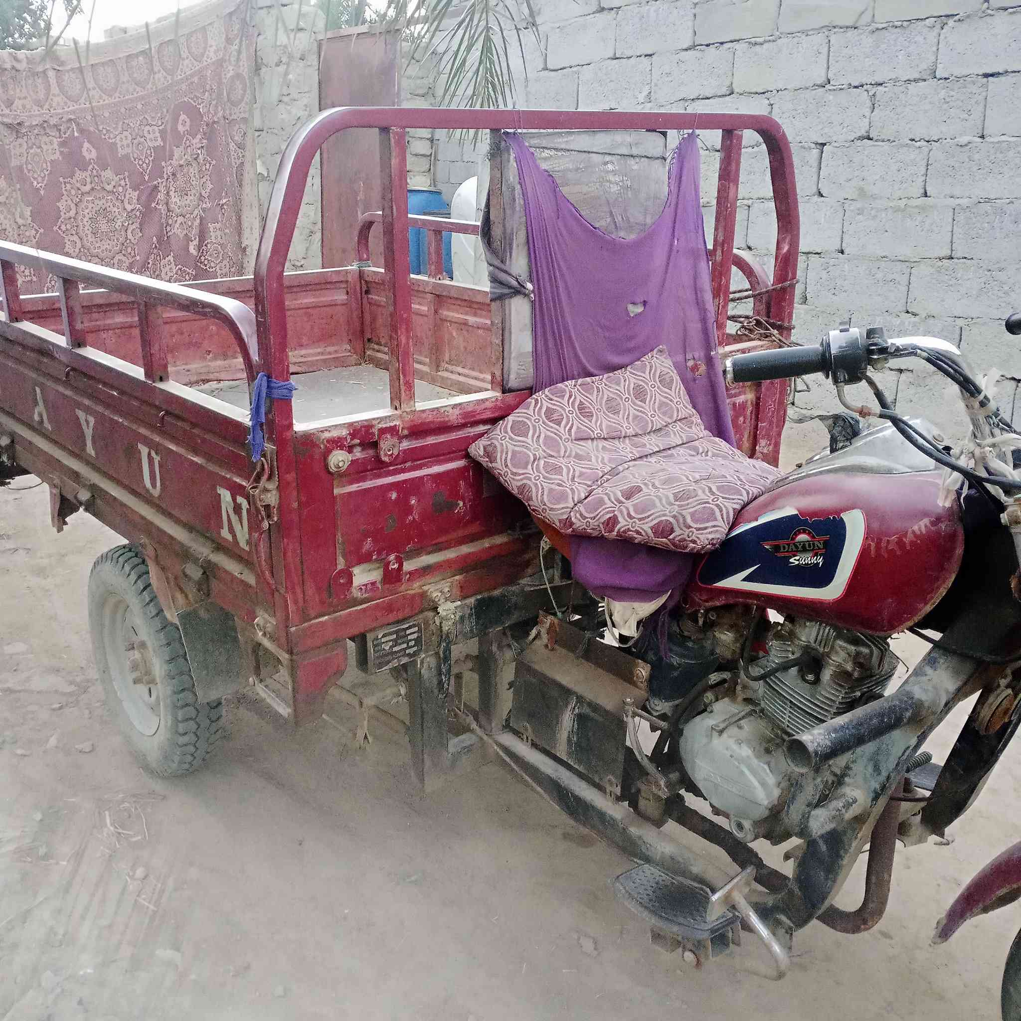 سلام عليكم ستوته موديل 19وراق السعر مليون 250وبي مجال المكان الناصريه على طريق الفهؤد قرب مقام الخضر ***********
