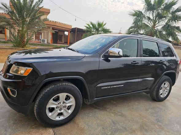 جيب لاريدو ٢٠١٦ كلين تايتل ما بي قطرة صبغ سنويه ورقم كله  جديد صدر امامي خلفي كله جديد ٤ تايرات كله جديد  كير ومحرك 6V شرط لا صرف لا بخار ماشي 87 ميل فور ويل السياره جديده 
***********
