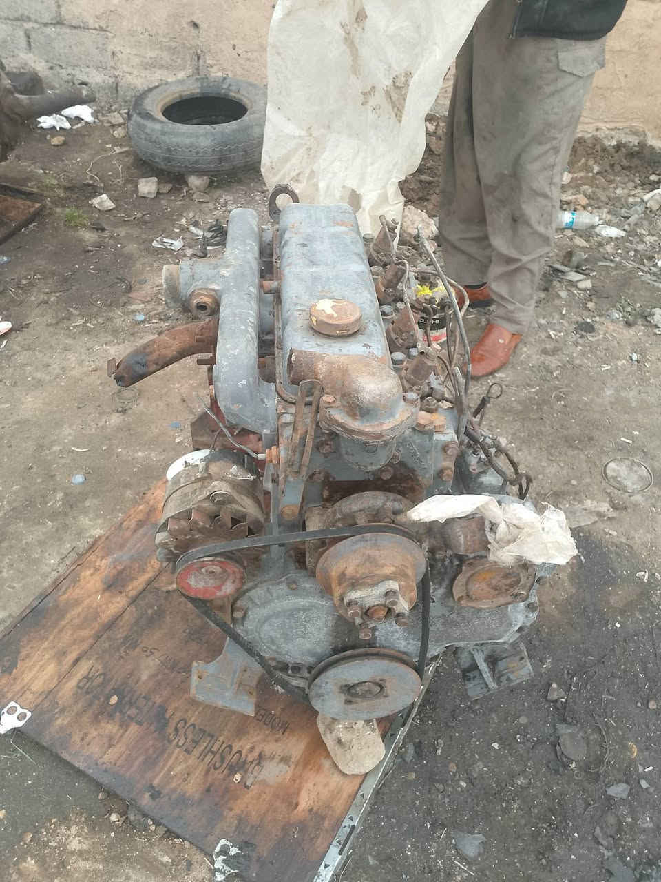 السلام عليكم محرك بيركز انكليزي
لاتبخير ولاتنقيص. شرط شقل 
مكان صلاح الدين تكريت‏‪***********‬‏
