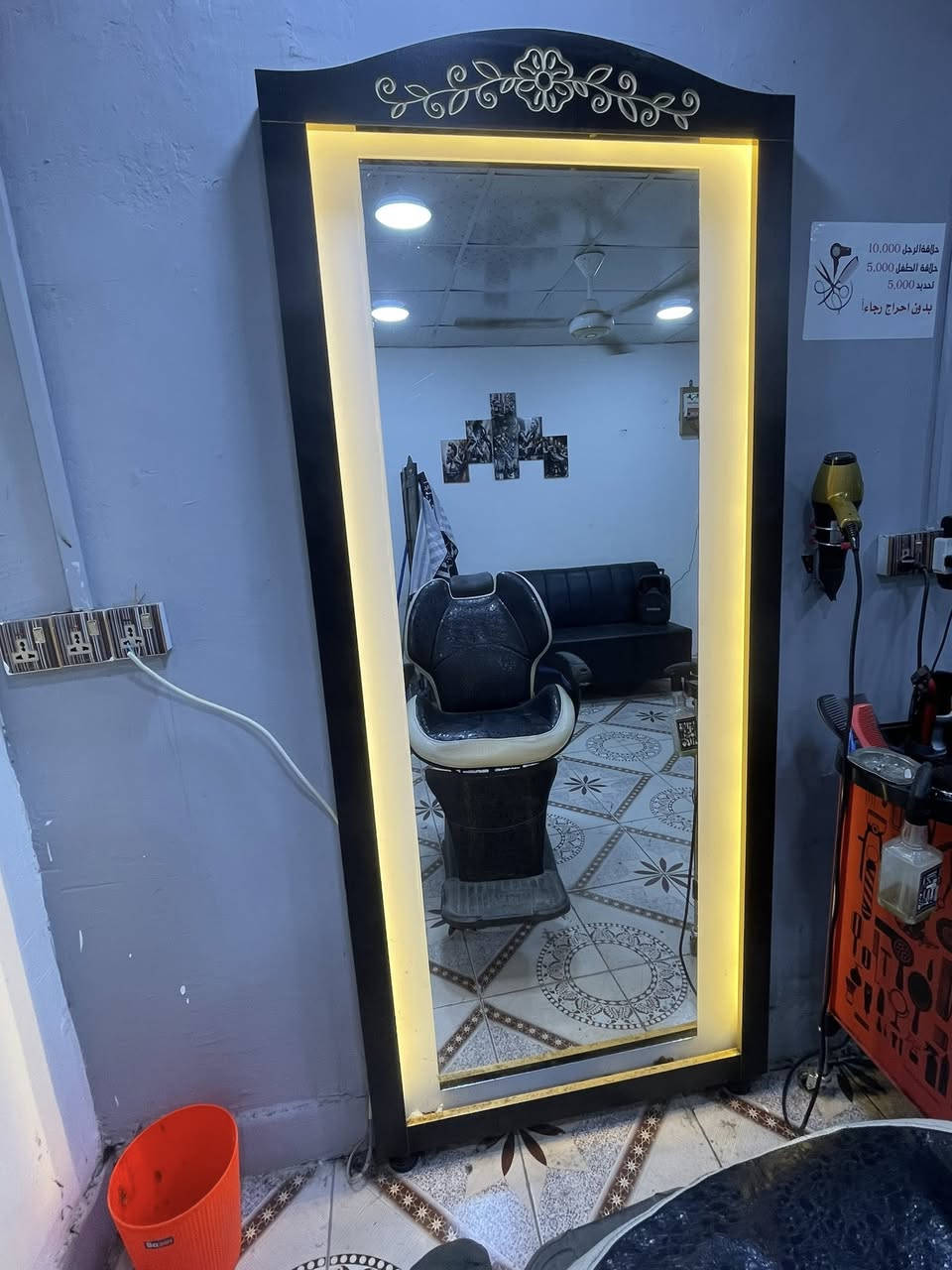 بيع محل كامل او تريد غراض خل يراسلني ويدلل ***********
