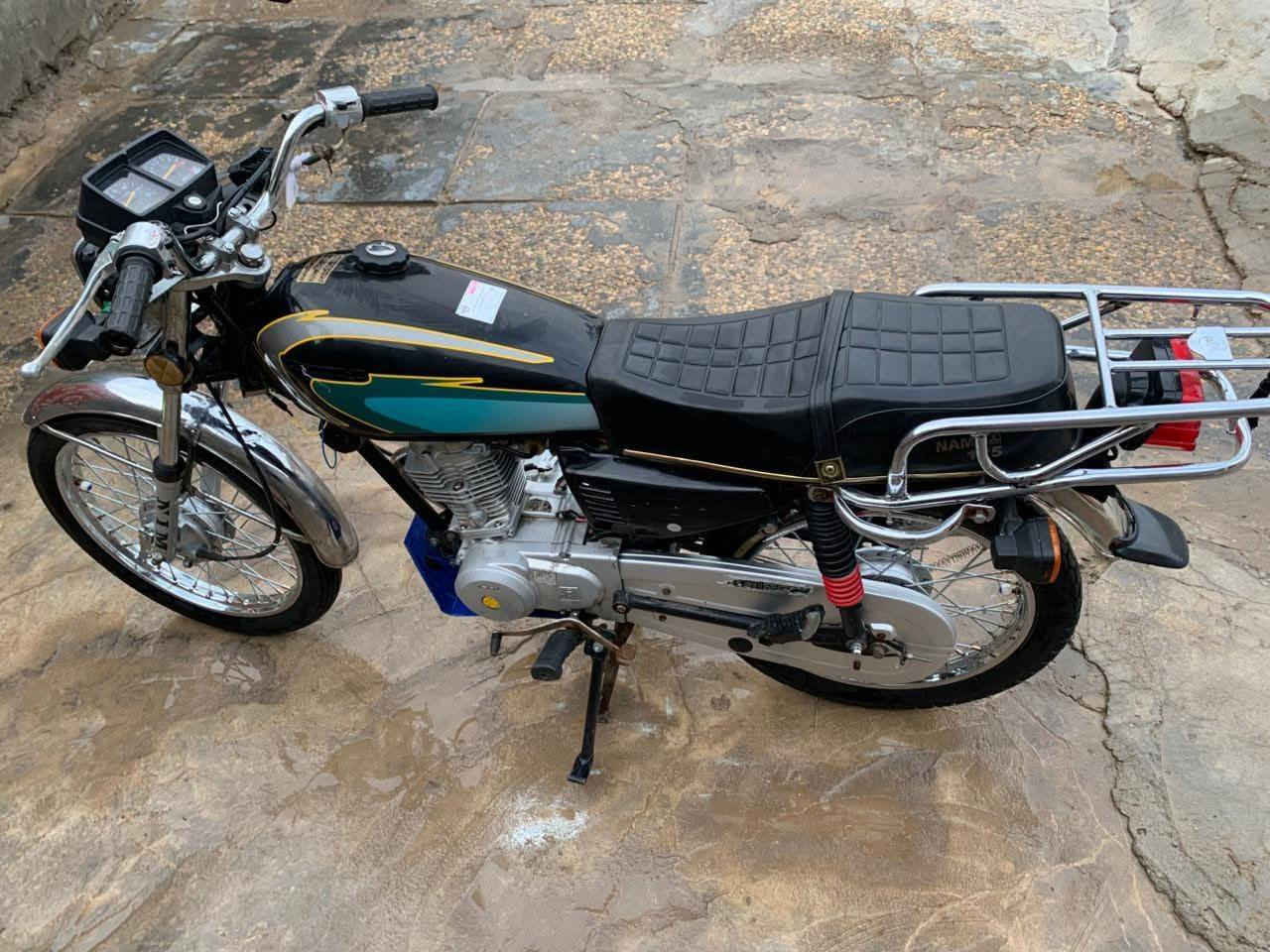 السلام عليكم دراجه 22اوراق للبيع مكفوله كفاله عامه برغي ما مفتوح بيه مكان الغراف سعر 700وبيها مجال حك الجيه ***********
