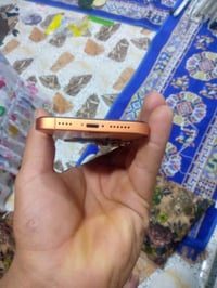 آيفون اكس ار • ٦٤ جيجا • ظهر مكسور
