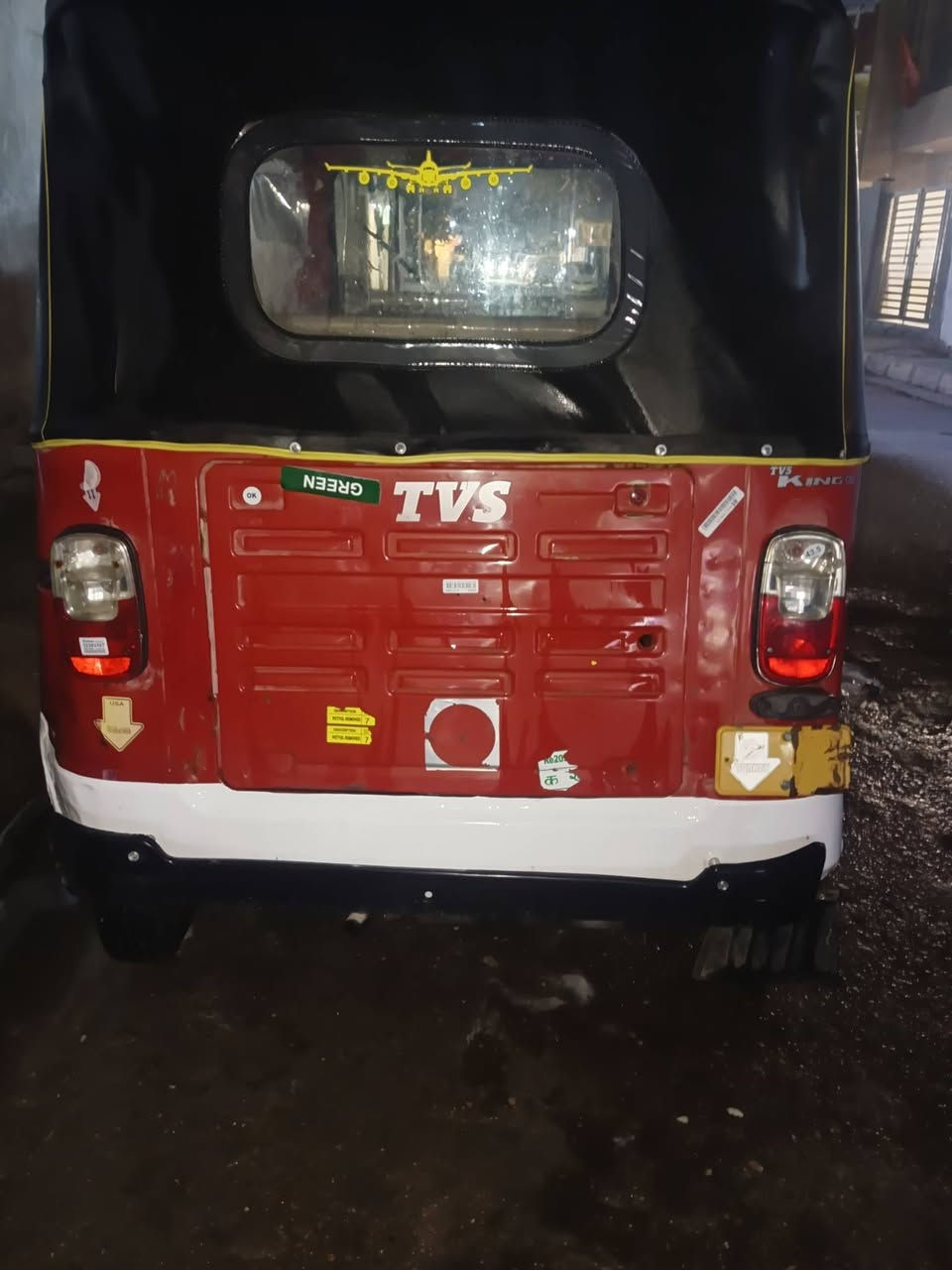 تكتك 2017 شهر 11 تخم ودبلات جدد كلجات جدد دوشمه جديدة كهربايتها كلها شغاله تكتك بلاديه ومحركها خير من الله نكره صوتها كلش ناعم لا تنقيص ولا تبخير كشهرها كلش حلو بلادي ما بي لاضربه ولا صبغ السعر: 2800 وبيها مجال العنوان: بغداد الكماليه شارع الاصفر الرقم:  ***********
