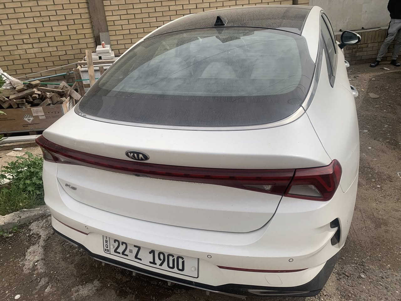 k5 خليجي  موديل 2021
ماشية 65,000 كيلو  محرك 2000 دوش
السيارة بيهة بارد بدون صبغ
مواصفات السيارة فول 1/1 مال وكالة
*دبل بصمة
*بانوراما
*شاشة لمس بلادي car play
*لوحة التبريد والتدفئة لمس
*نظام ترحيب 
*الداخل كريمي
*لايت 4 عدسات
*حساسات امامي وخلفي
*كاميرا خلفية
*هاند بريك بصمة
*خاصية Auto Hold
*اربع وضعيات قيادة
*كشنات جلد
*كشن السايق كهرباء
*تدفئة بالكشنات الامامية
*صندوك يفتح من تقترب منة
*مانع انزلاق
 *تشغيل عن بعد
السيارة افول شي بالوكالة
السعر 19,000$
***********
