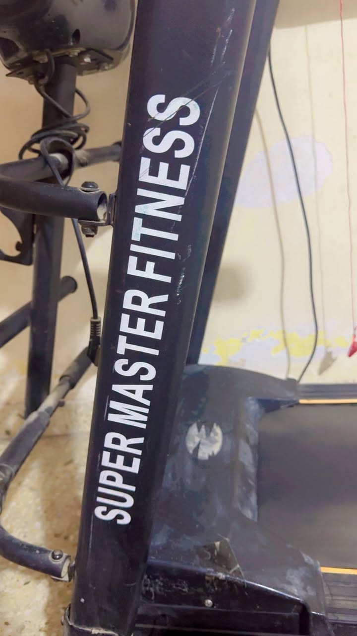 جهاز ركض مستعمل نظيف جاهز سعره ١٥٠ بس مجال بسيط العنوان الشعلة *********** واتساب
