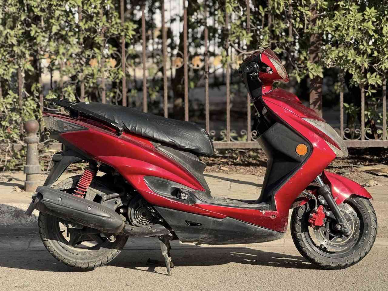 دراجه سكنس لد لبيع دراجه خير من الله بيه نواقص بصيطه ويحتاجله ترتيب كفرات محتاج وريد بيعه عارضه 800 مكاني بغداد جديده شارع مسبح استفسار ***********
