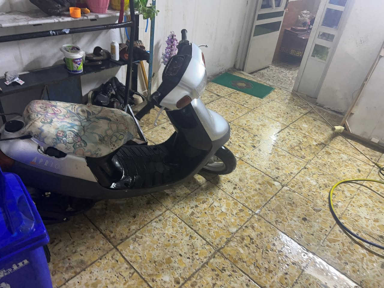 سلام عليكم دراجه ستين بطه تخبل مبين جماليته محرك تشلع كاع شلعه معدل كهربايات فول اكسنت نضيف كلشي مابيه دراجه نقصه ستان وبرغي مال شيال فقط دراجه تخبل سعره ١٨٠مكاني حريه رقمي ***********‬
