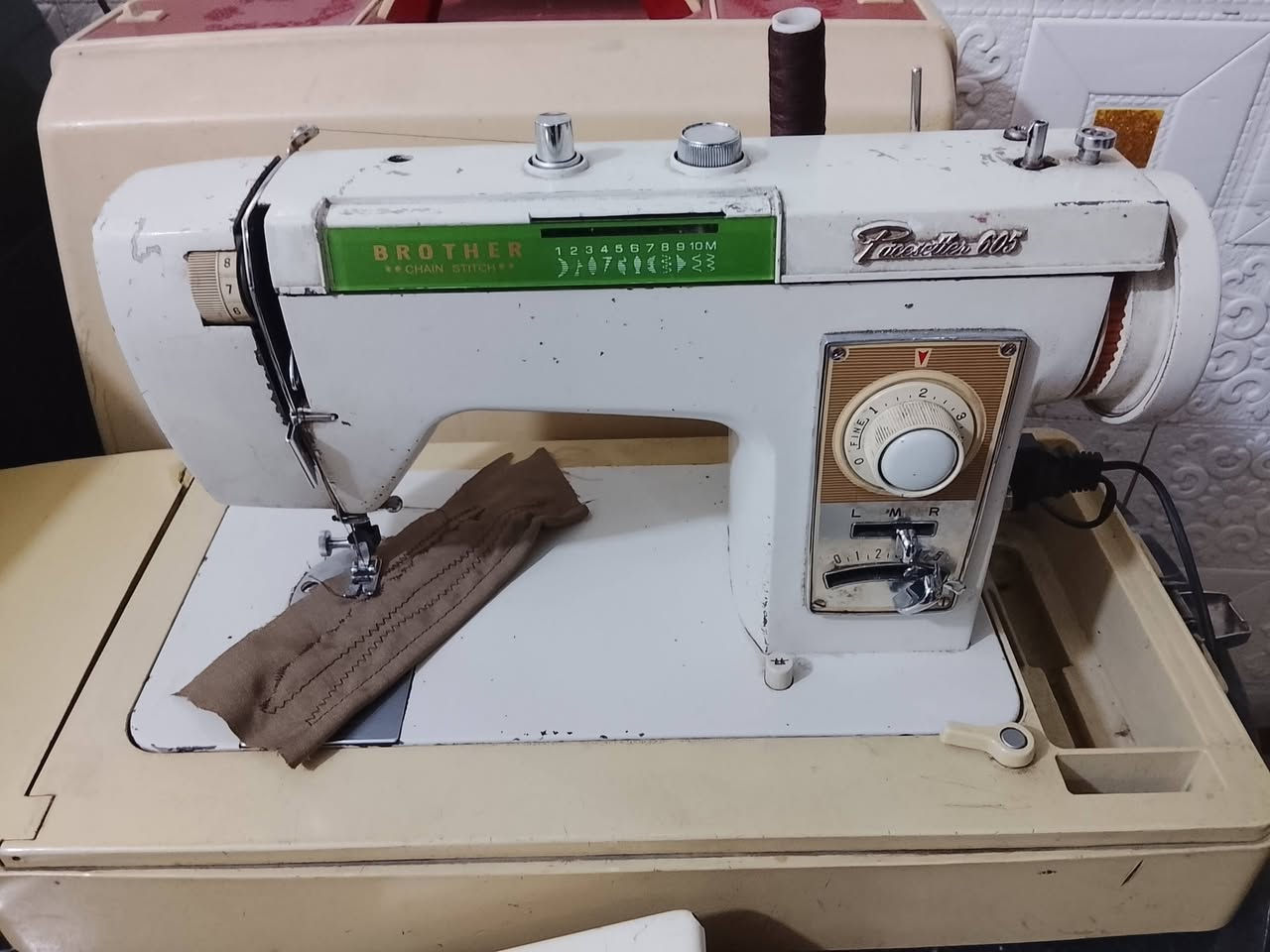 مكينه برذر اصليه مال موسسه مع الجنطه بسعر 150.الف خياط عدل وزكزاك وتطريز وهواي نقشات للحجز خاص يوجد توصيل للكافه العراق وشرط الفحص


**إذا كنت صاحب هذا الإعلان وتريد حذفه لأي سبب، رجاءا أرسل رسالة إلى الدعم الفني**