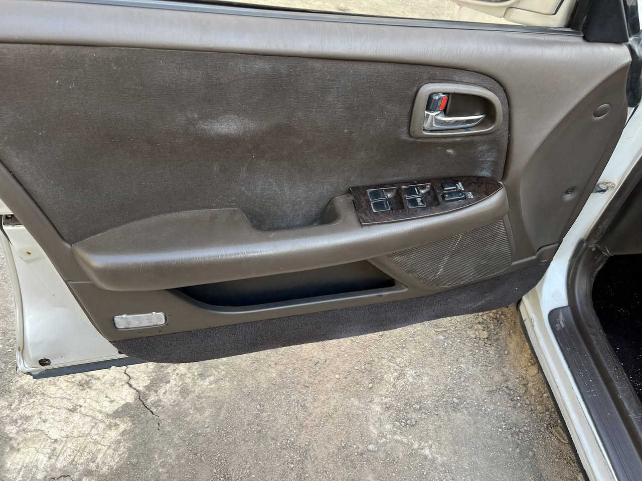 سلام عليكم مارك نفخ رقم بغداد تريد وكاله عامه تريد تحويل سياره كفاله عامه من ضربه ولكص ونقل جثه ولعيوب شرعيه وبرانكيتها جديد محرك  جديد هو وكيره شرط تخم تاير جديد دواخل جدد شوفت عينك حداديه فول كهربائيات كله شغاله سياره بدون طخه ولا ضربه ولا خياسات وين ميعجبك طلع بيها صولياته كفاله وقراماته تريد نطيك وكاله ام لباركود عامه تريد حولك  سياره كلش جديده مستعجل عل بيعتها سعر 64 وبيه مجال لشراي***********
