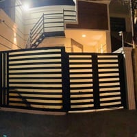 بيع مستعجل • بيت ١٠٠م • حي الجزيرة