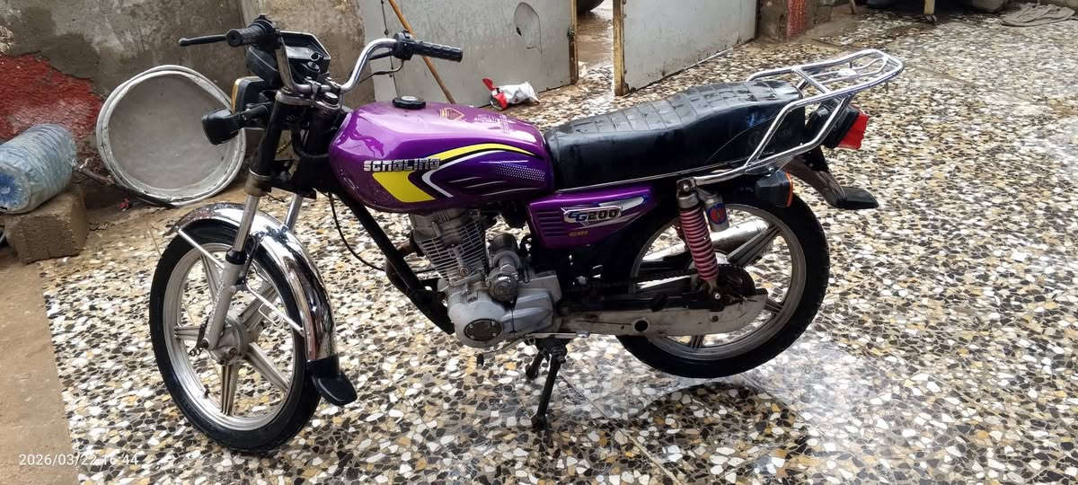 السلام عليكم دراجة سيفان محرك نضيف كهربيات كله شغاله سلف هندر كله شغاله مكان بغداد  سبع قصور 
السعر 300 وبيها مجال ***********
