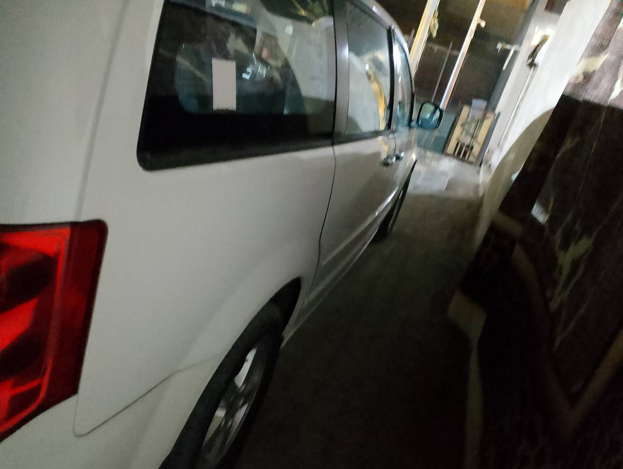 دوج كرفان للبيع موديل 11 رقم صاحب السياره ***********
