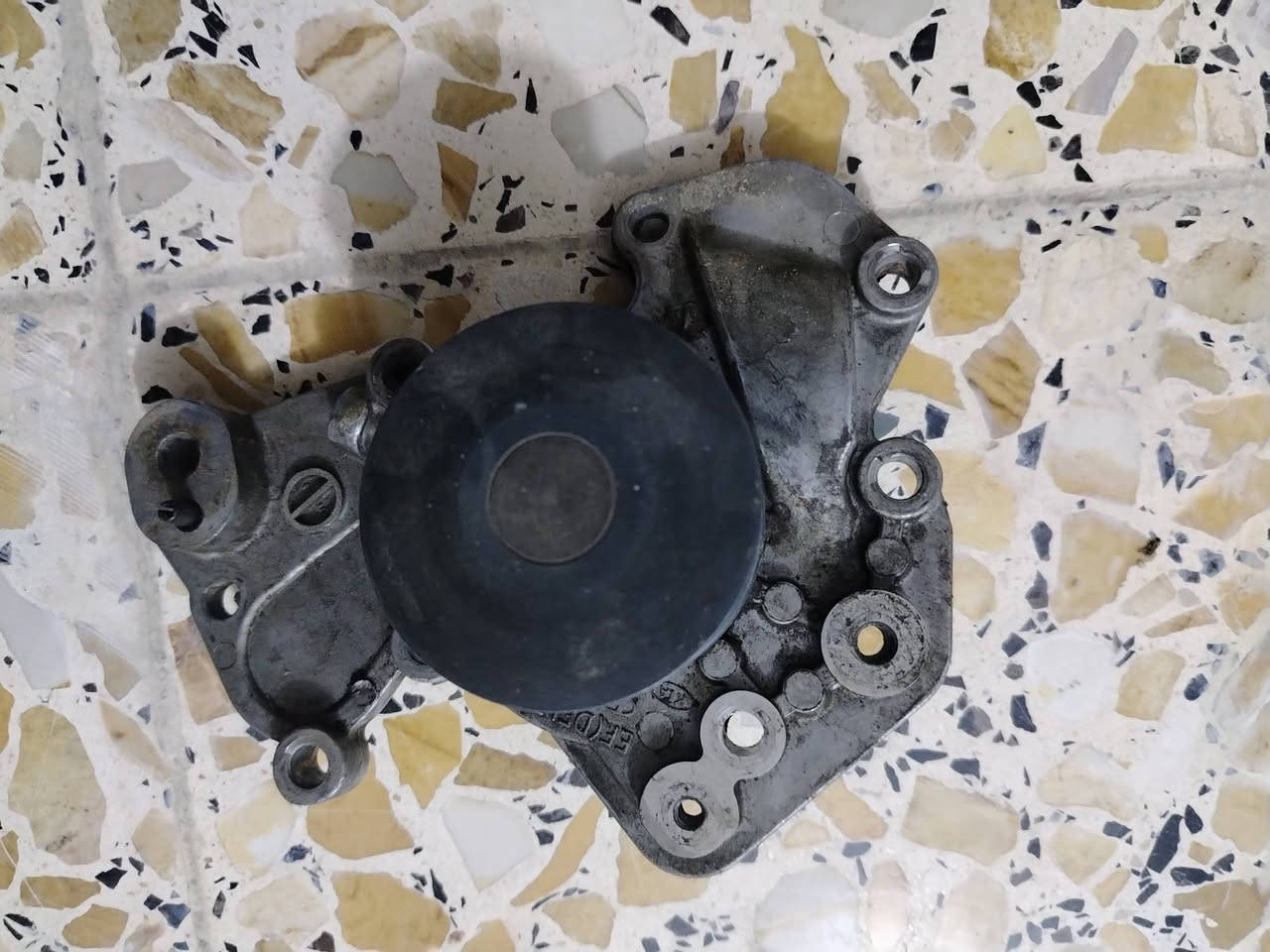 شباب ادوات وفود واوبتما باسعار مناسبة مجمع كوع مي ب ٣٠ الف
حساس كامشفت ب ١٥
كويل كمبريسر كامل الوجة والبلي والكويل جديد كوري اصلي ب ٤٠ الف قفل
دسكات خلفي اصلية ب ٢٠ الف راديتر حاوية ب ٢٠ الف يرادلة بس تبديل القزان الفوك
مجمع كويل كامل ب ٢٥ الف 
واتر بم حاوية نظيف ب ٢٥ الف
رقمي واتساب وبخدمتكم ***********
