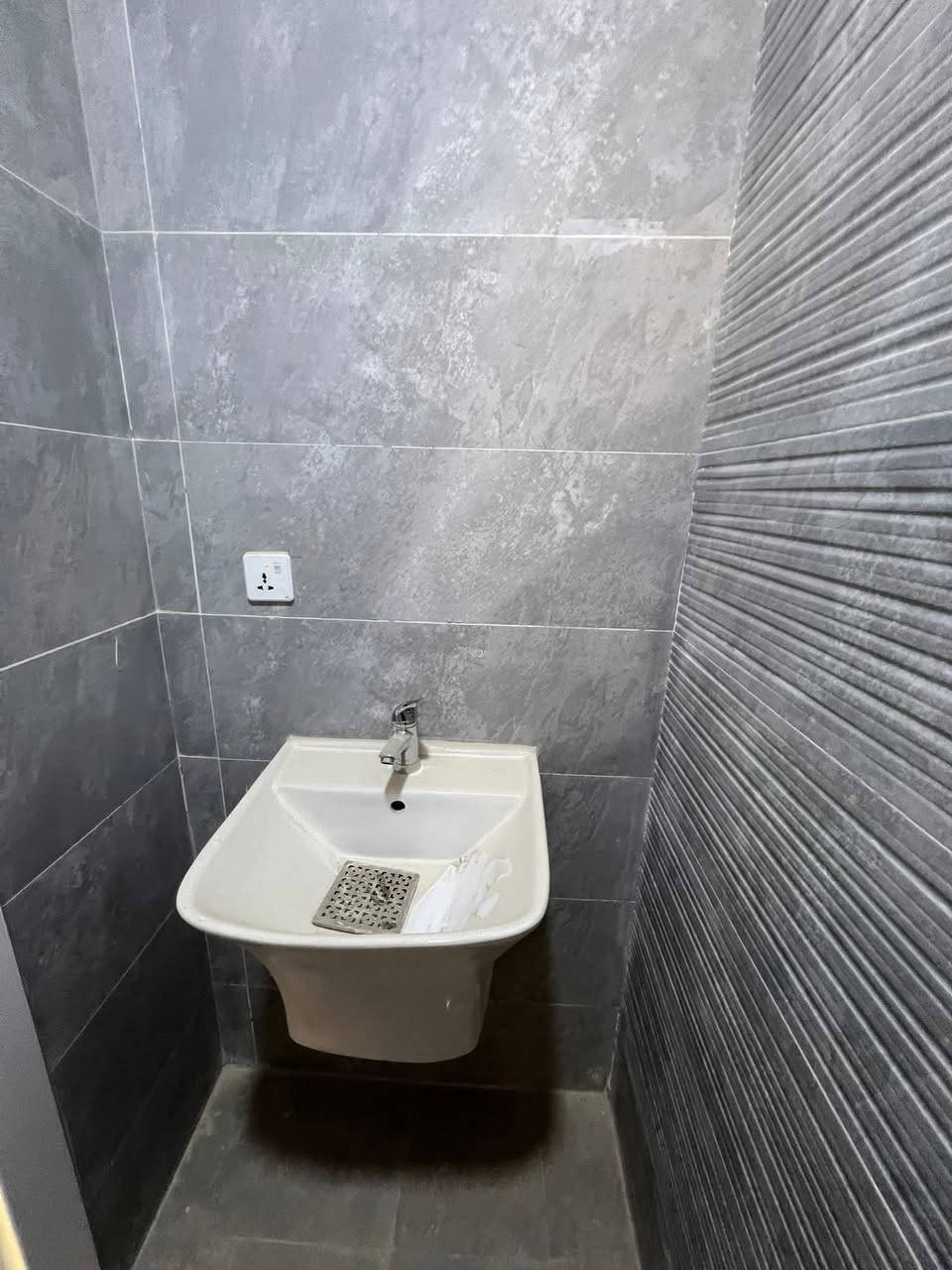 متوفر عروض بمجمع لؤلؤة في كربلاء ✅
اعاده بيع
مساحه200 متر عدد الغرف3✅

بناء طابوق
يباع بسعر160 مليون فقط كاش❤️

ومتوفر بجميع المراحل داخل المجمع باسعار مناسبه 
لتواصل***********✅

عنوان المجمع كربلاء جهت الحر خلف المستشفى التركي

رابط قناتنا ع واتساب تنزل جميع العروض المناسبه✅

https://chat.whatsapp.com/G7WXpQVeLGm7NSKO91xcts?mode=wwt
