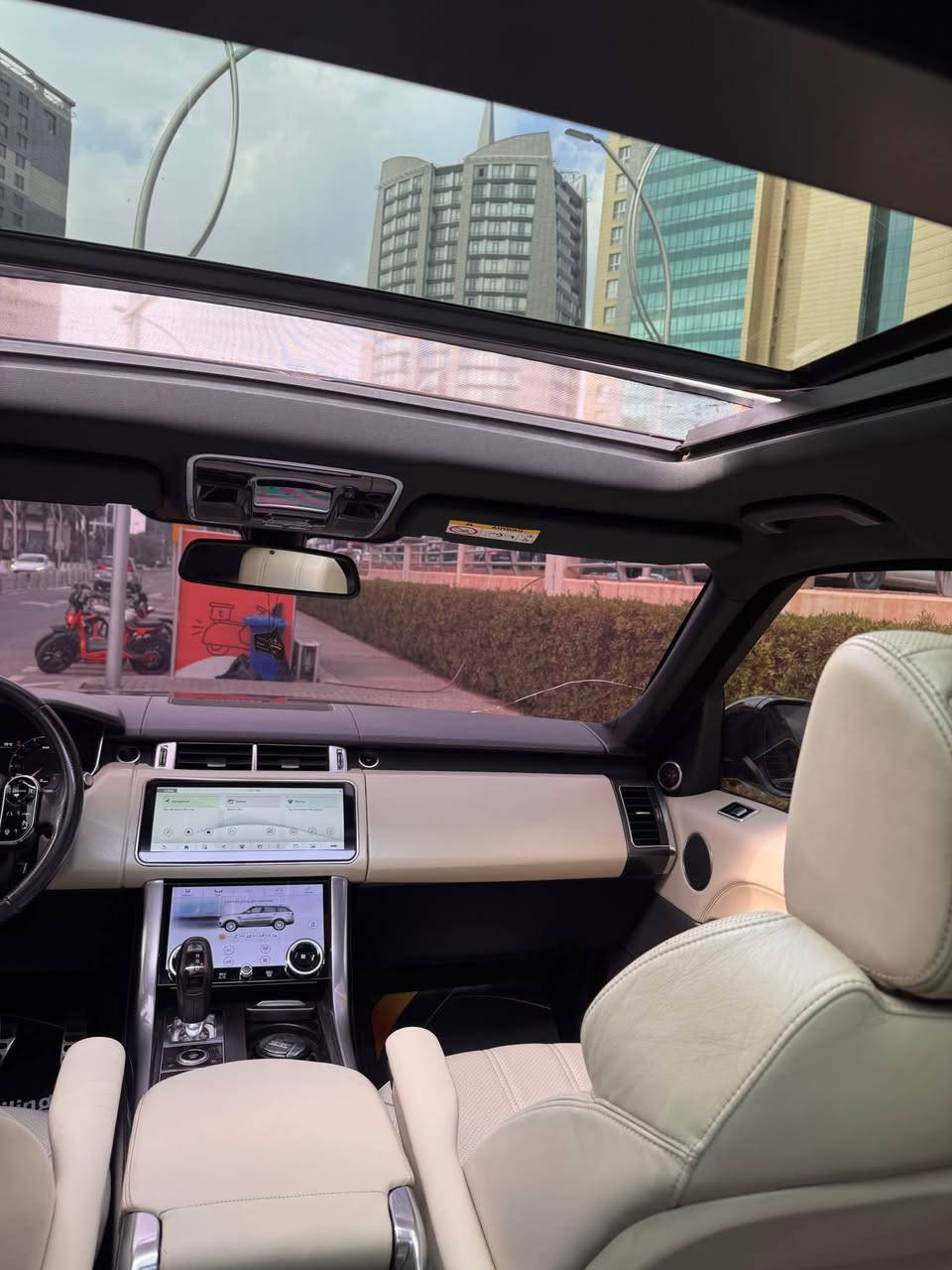 Range rover sport autobiography dynamic 
5.0L V8 supercharged 
وكاله شريكه سردار مكفول كفاله عامه
سەیارەکە ٢٠١٤ یە کامل دەرێ و ژۆرێی کرایتە ٢٠٢٢ SVR
كلين تايتله بەبێ صبوغ بەبێ تەعدیلە
سعر : ٣٠٥$ و مجال
***********
————————
سيارة ٢٠١٤ تغيير ٢٠٢٢ svr داخل و خارج
بدون صبغ و تعديل 
سعر : ٣٠٥$ و مجال أربيل, العراق
