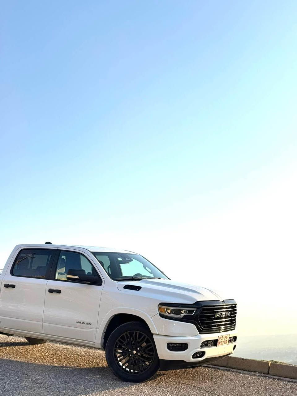 ⚡ 
RAM 2025
محرك 6 سلندر توين تيربو (Twin Turbo) – قوة وأداء عالي

🚙 دفع رباعي (4x4) جاهز لكل الطرق

✅ الحالة:

✔ بدون صبغ (وكالة)

✔ باب جبر + بودي قصير

✔ بك هورن (Bighorn) المرغوب

🌟 المواصفات:

✔ شاشة وسطية كبيرة حديثة

✔ كاميرا خلفية + حساسات

✔ تشغيل بصمة (Start/Stop)

✔ نظام دخول ذكي

✔ كير أوتوماتيك 8 سرعات

✔ مقاعد مريحة قماش / كهرباء

✔ تحكم ستيرن (ستيرن مالتي)

✔ مثبت سرعة

✔ نظام توفير الوقود (Eco Mode)

✔ نظام مانع الانزلاق والثبات

✔ رنقات ألمنيوم وكالة

✔ إنارة LED أمامي وخلفي

💥 المميزات:

✔ محرك اقتصادي مقارنة بالقوة

✔ مناسب للعمل والسفر

✔ سيارة نظيفة وجاهزة

كاتي (مؤقت) تترقم شمالي 

💰 السعر: 320$  ورقة  الرجاء بدون معامله 

📍 الموقع: أربيل 

📞 للاستفسار: ***********  واتساب أربيل, العراق
