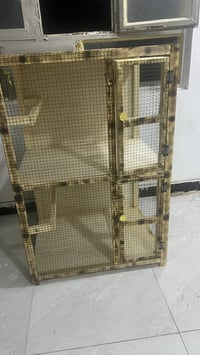 خانات • قفص • حاضنات